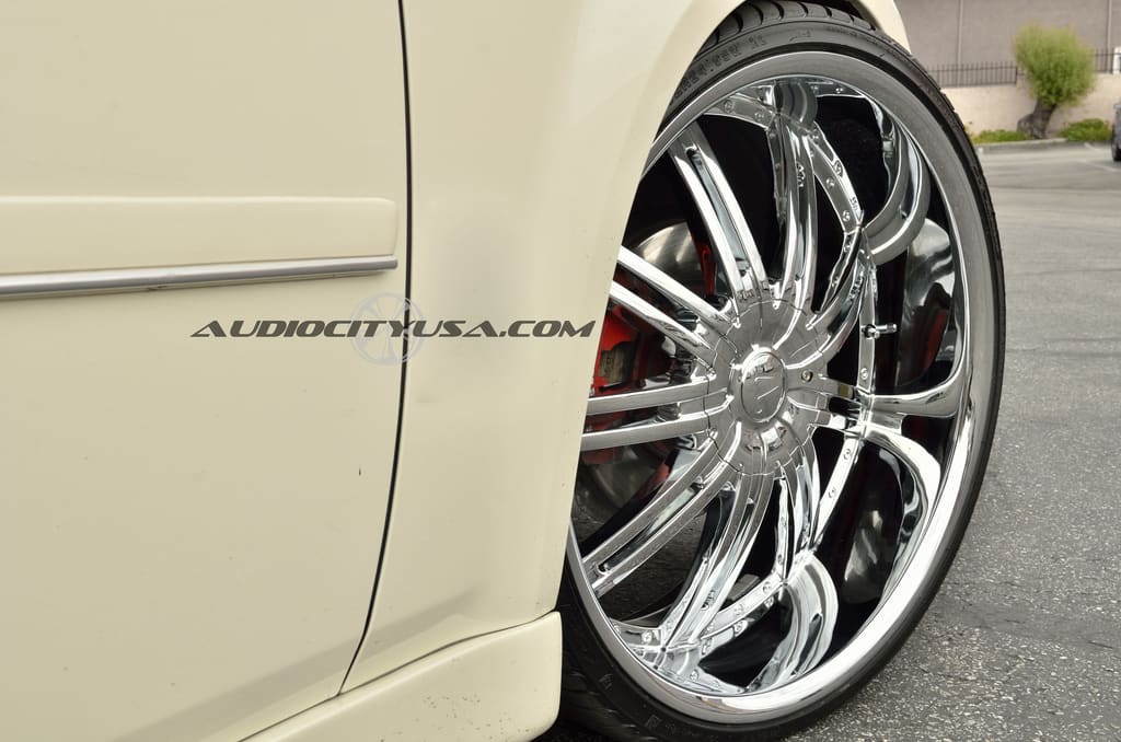 2013 Chrysler 300 with 24x10 Velocity VW 800 wheels