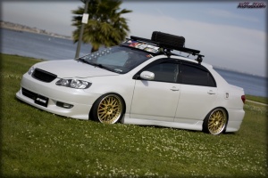 2005 Toyota Corolla with 18x8 Work VS-XX wheels
