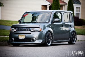 2011 Nissan Cube with 17x7.5 Tenzo R Meister Version 2 wheels
