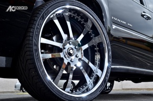 2013 Cadillac Escalade ESV with 26x10 AC 312 wheels