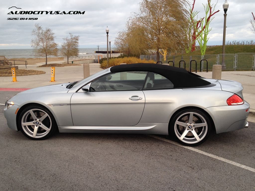 2008 BMW M6 with STR 607 wheels