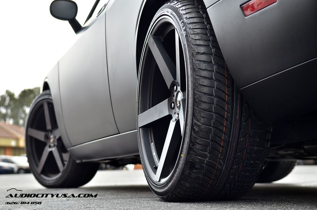 2012 Dodge Challenger with 22x9 Koko Kuture Sardinia 5 wheels