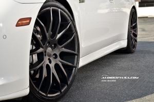 2010 Porsche Panamera with 22x9 Giovanna Kilis wheels
