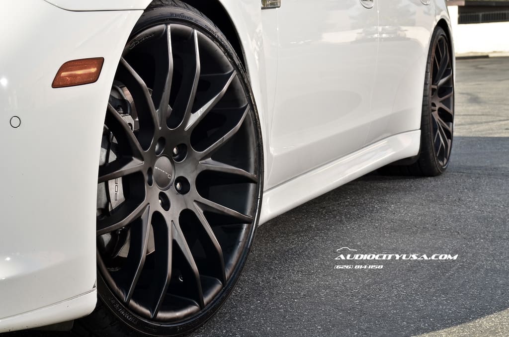 2010 Porsche Panamera with 22x9 Giovanna Kilis wheels