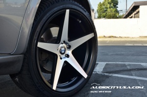 2007 BMW X5 with 22x10.5 Blaque Diamond BD 300 wheels