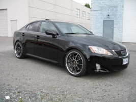 2006 Lexus IS 350 with 19x8 Blitz Technospeed Z1 wheels
