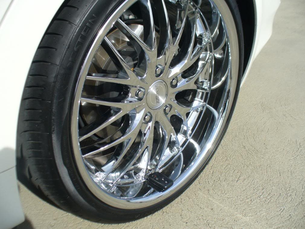 2006 Lexus IS 250 with 19x8.5 MRR GT 1 wheels