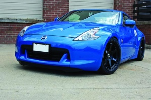 2009 Nissan 370Z with 19x9.5 RAYS Engineering Volk Racing TE 37 wheels