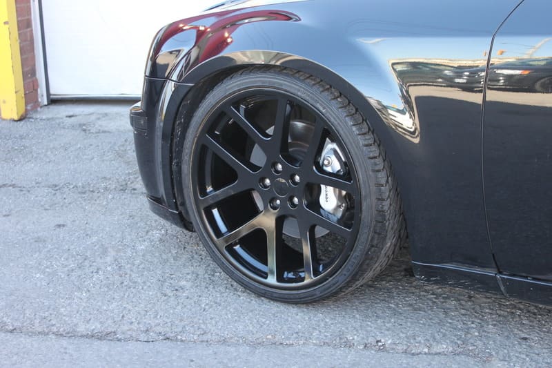 2005 Chrysler 300 with Viper Reps wheels