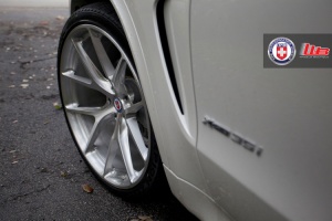 2014 BMW X5 with 21x10 HRE P1 wheels