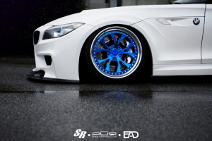 2015 BMW Z4 with 19x9 PUR LG02 wheels