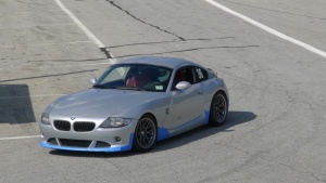 2007 BMW Z4 with Apex Arc-8 wheels