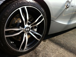 2008 BMW Z4M with 18x8 wheels