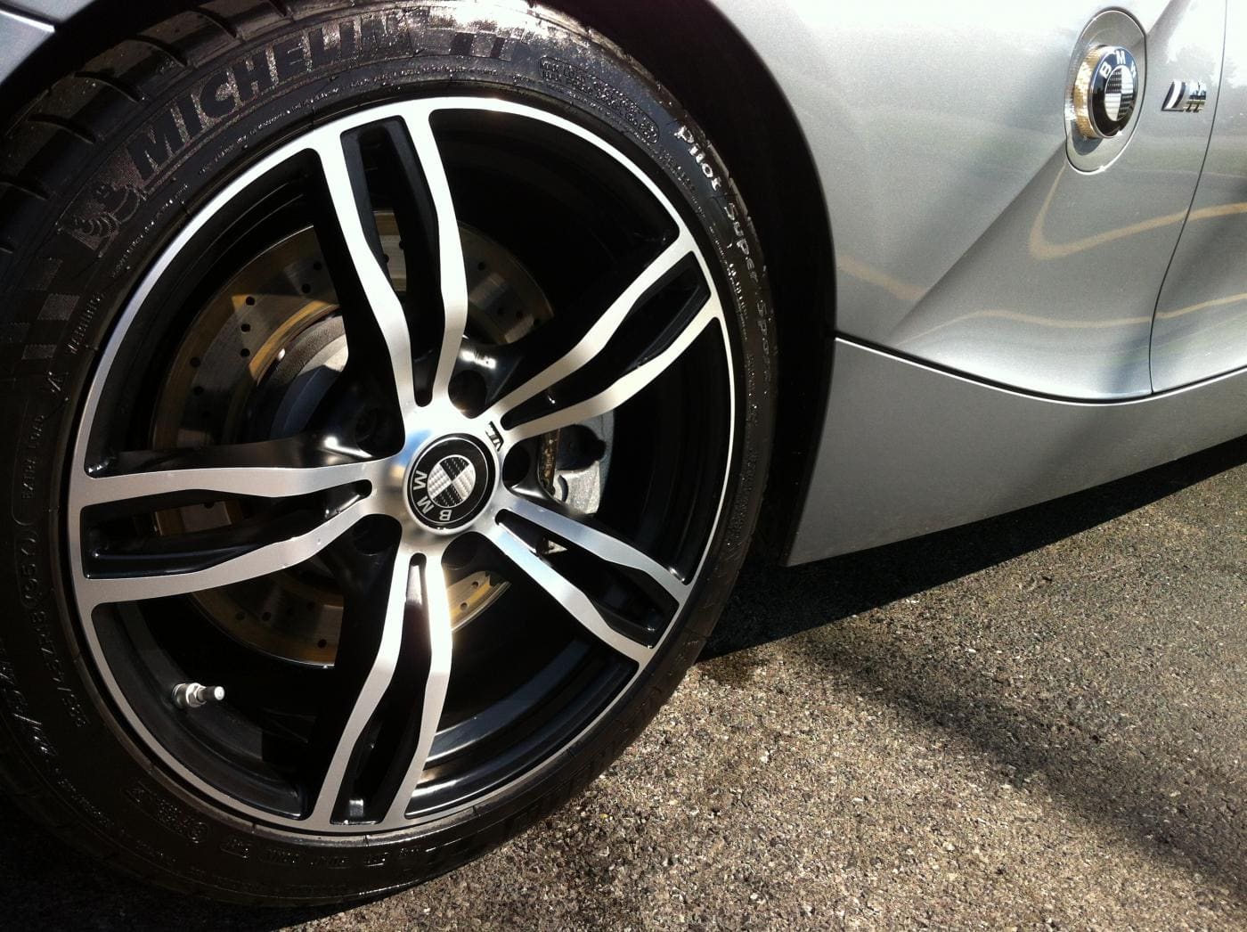 2008 BMW Z4M with 18x8 wheels