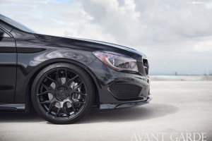 2015 Mercedes-Benz CLA-Class with 19x8.5 Avant Garde M590 wheels
