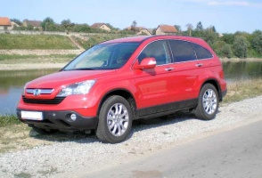 2007 Honda CR-V with OEM wheels