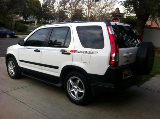 2006 Honda CR-V with 17x7 Mugen MZ3X wheels