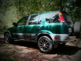 2000 Honda CR-V with 17x7.5 Enkei wheels