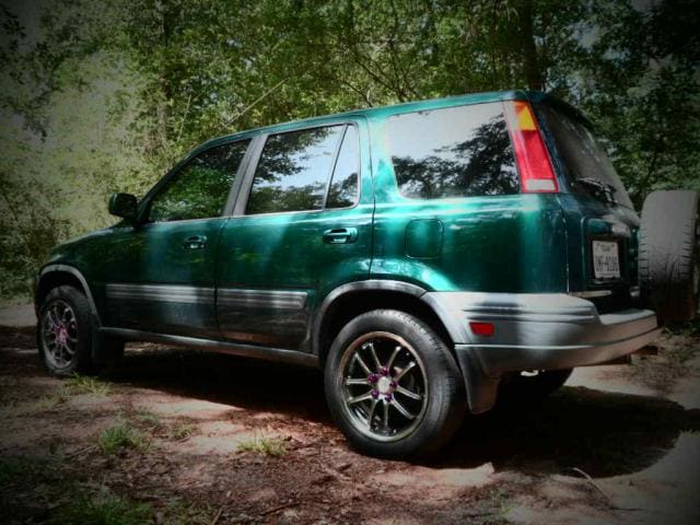 2000 Honda CR-V with 17x7.5 Enkei wheels