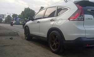 2013 Honda CR-V with 19x8.5 wheels