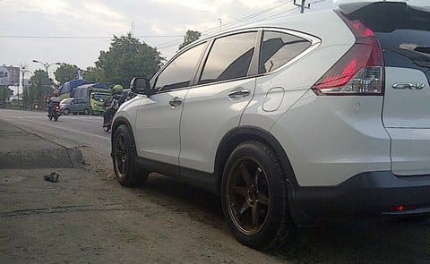 2013 Honda CR-V with 19x8.5 wheels