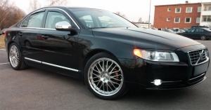 2007 Volvo S80 with 19x8 Dotz Roadster wheels