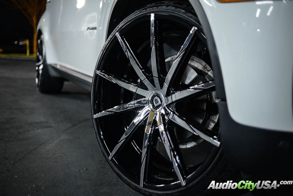 2015 BMW X6 with 24x10 Lexani CSS 15 wheels