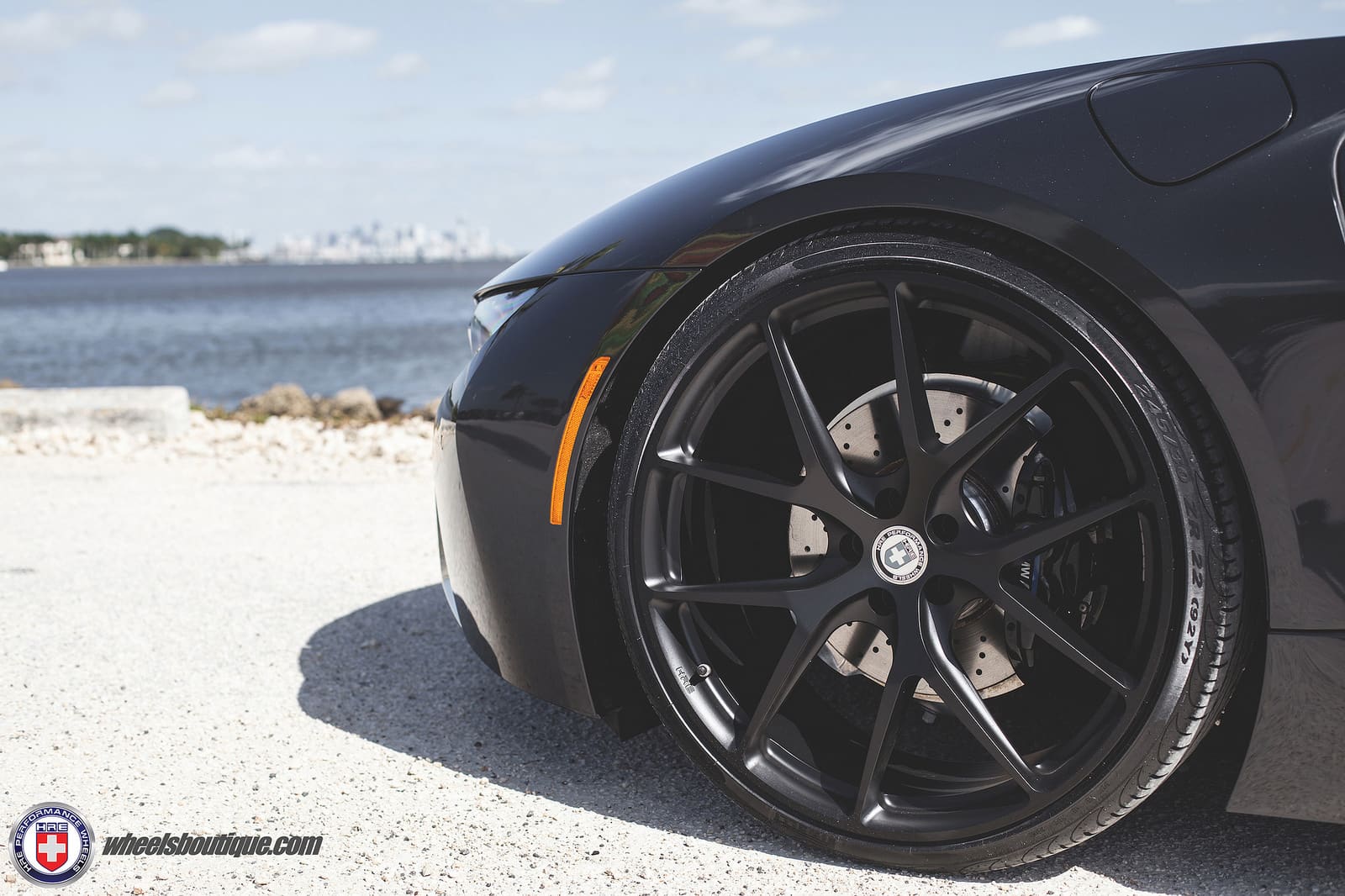 2015 BMW i8 with 22x9 HRE P101 wheels