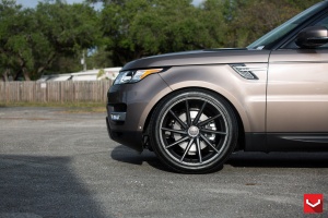 2015 Land Rover Range Rover Sport with 22x10.5 Vossen CVT wheels