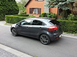 2014 Kia Rio with 17x7 MSW 24 wheels