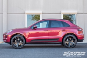 2016 Porsche Macan with Giovanna Dramuno 5 wheels