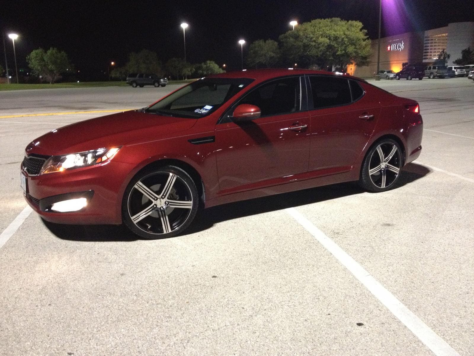 2011 Kia Optima with 20x7.5 MSR 052 wheels