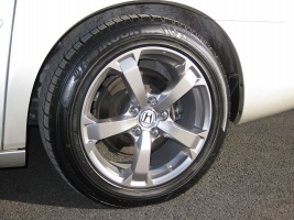 2005 Honda Odyssey with OEM Acura TL 2009 wheels