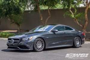 2015 Mercedes-Benz S-Class with Vossen VLE-1 wheels