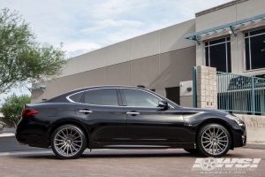 2015 Infiniti Q70 with Vossen VFS2 wheels