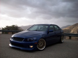 2002 Lexus IS 300 with 18x8 Volk GT-U wheels
