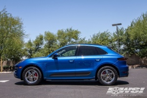 2015 Porsche Macan with Mandrus Mannheim wheels