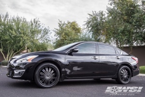2015 Nissan Altima with Avenue A610 wheels