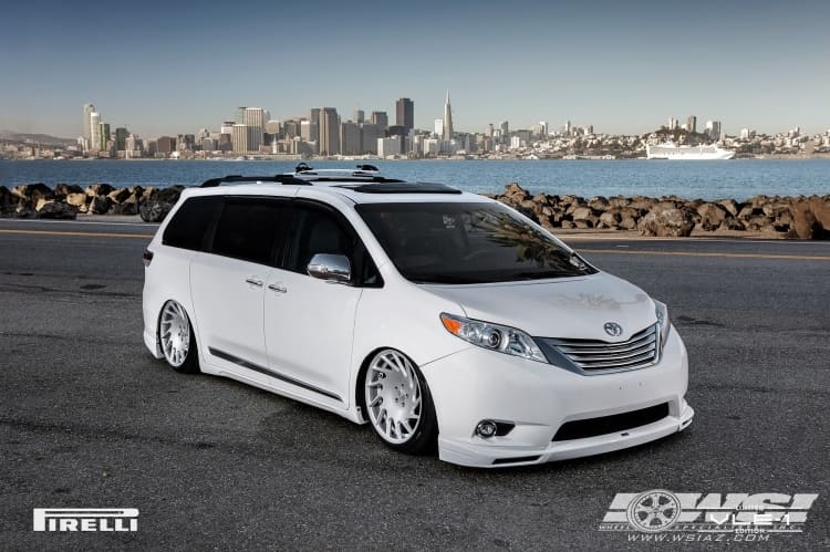 2015 Toyota Sienna with Vossen VLE-1 wheels