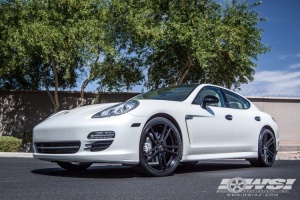 2012 Porsche Panamera with Koko Kuture Massa-5 wheels