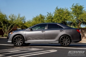 2014 Toyota Camry with Gianelle Santo-2SS wheels
