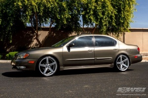 2002 Infiniti I35 with Vossen CV3-R wheels