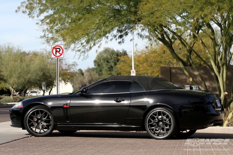 2007 Jaguar XK with Gianelle Puerto wheels