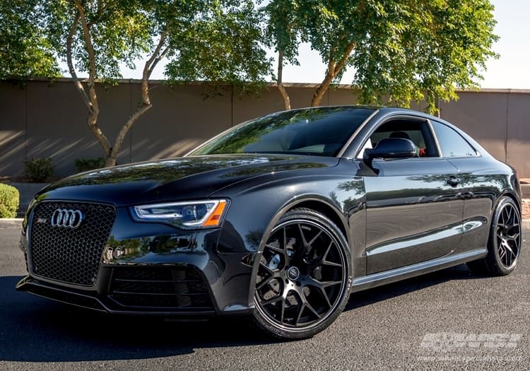 2013 Audi RS 5 with Gianelle Puerto wheels