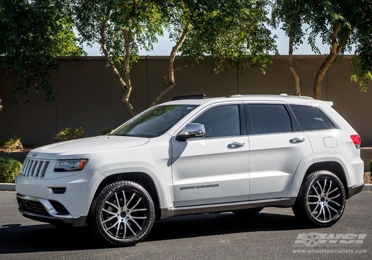 2014 Jeep Grand Cherokee with Giovanna Kilis wheels