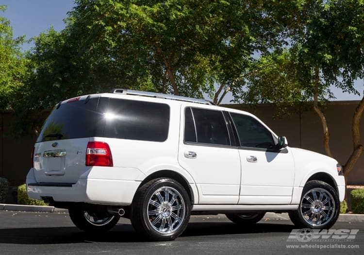 2013 Ford Expedition with Avenue A603 wheels