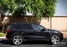 2013 Porsche Cayenne with Giovanna Dramadio-RL wheels
