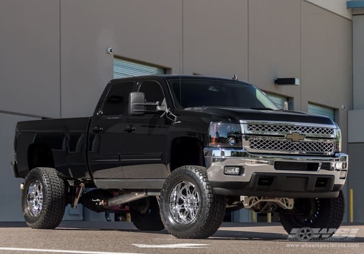 2012 Chevrolet Silverado 2500HD with Hostile Havoc-8 wheels