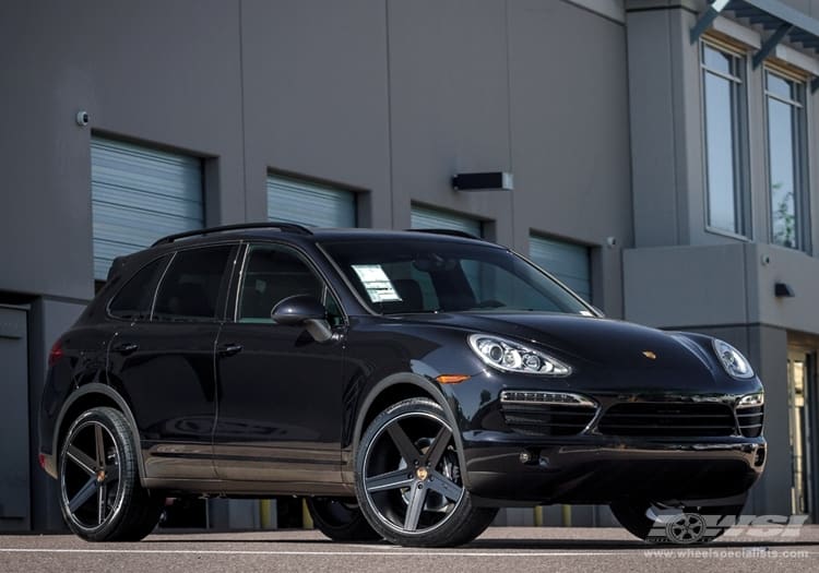 2013 Porsche Cayenne with Giovanna Dramadio-RL wheels