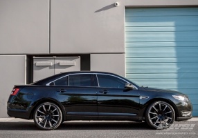 2013 Ford Taurus with Gianelle Cuba-10 wheels